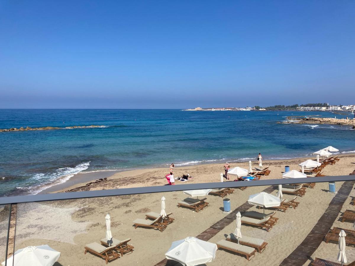 Sun Julz Apartments On The Beach Paphos Exterior foto