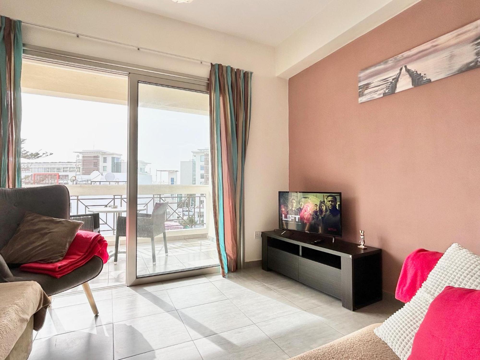 Sun Julz Apartments On The Beach Paphos Exterior foto