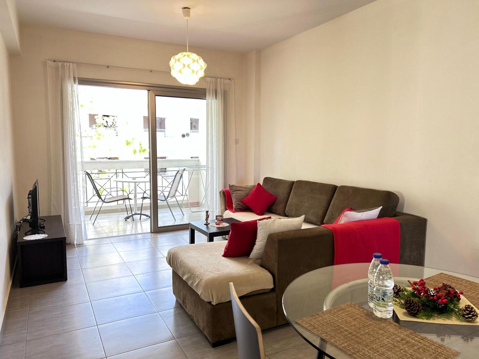 Sun Julz Apartments On The Beach Paphos Exterior foto
