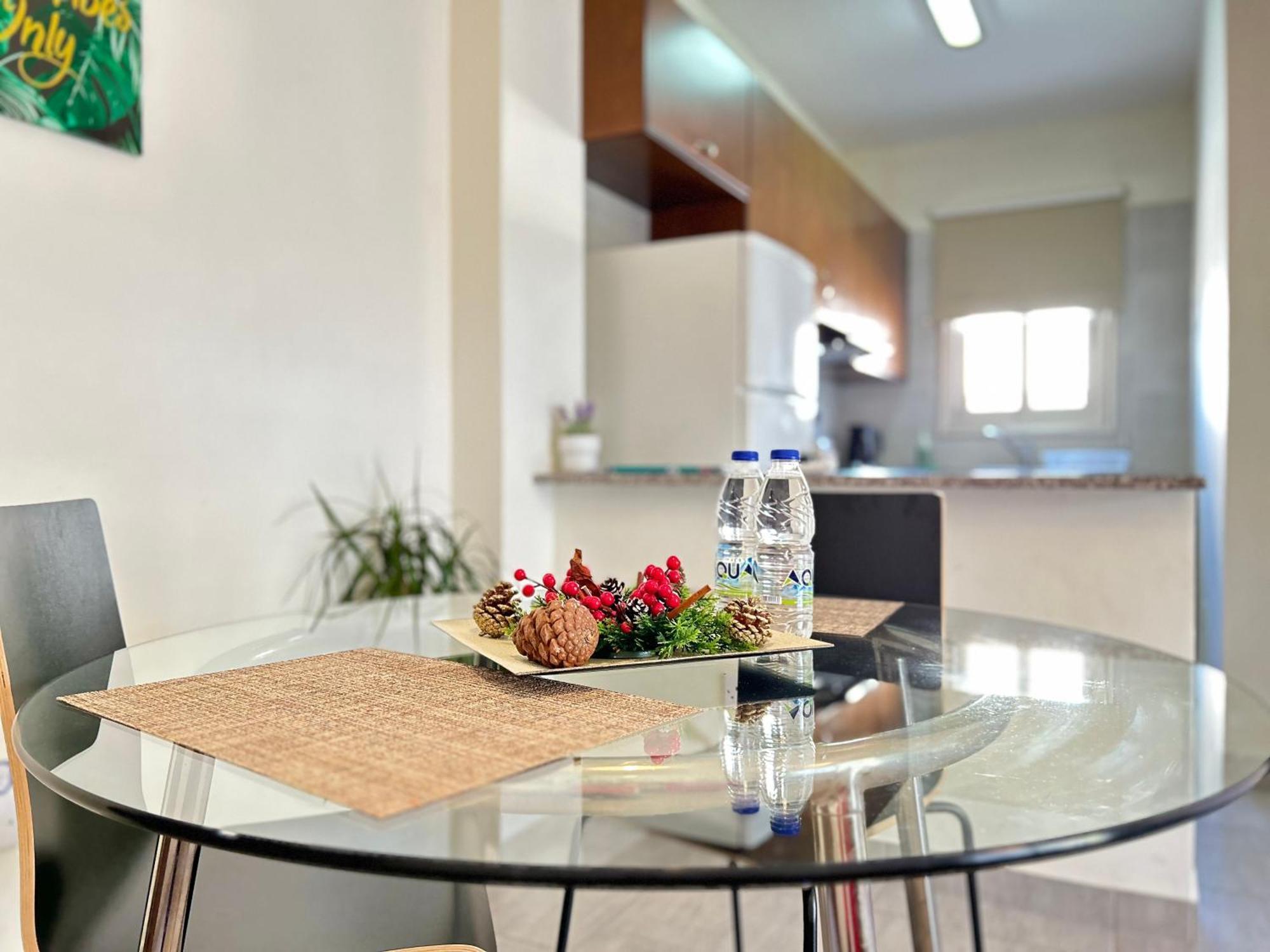 Sun Julz Apartments On The Beach Paphos Exterior foto