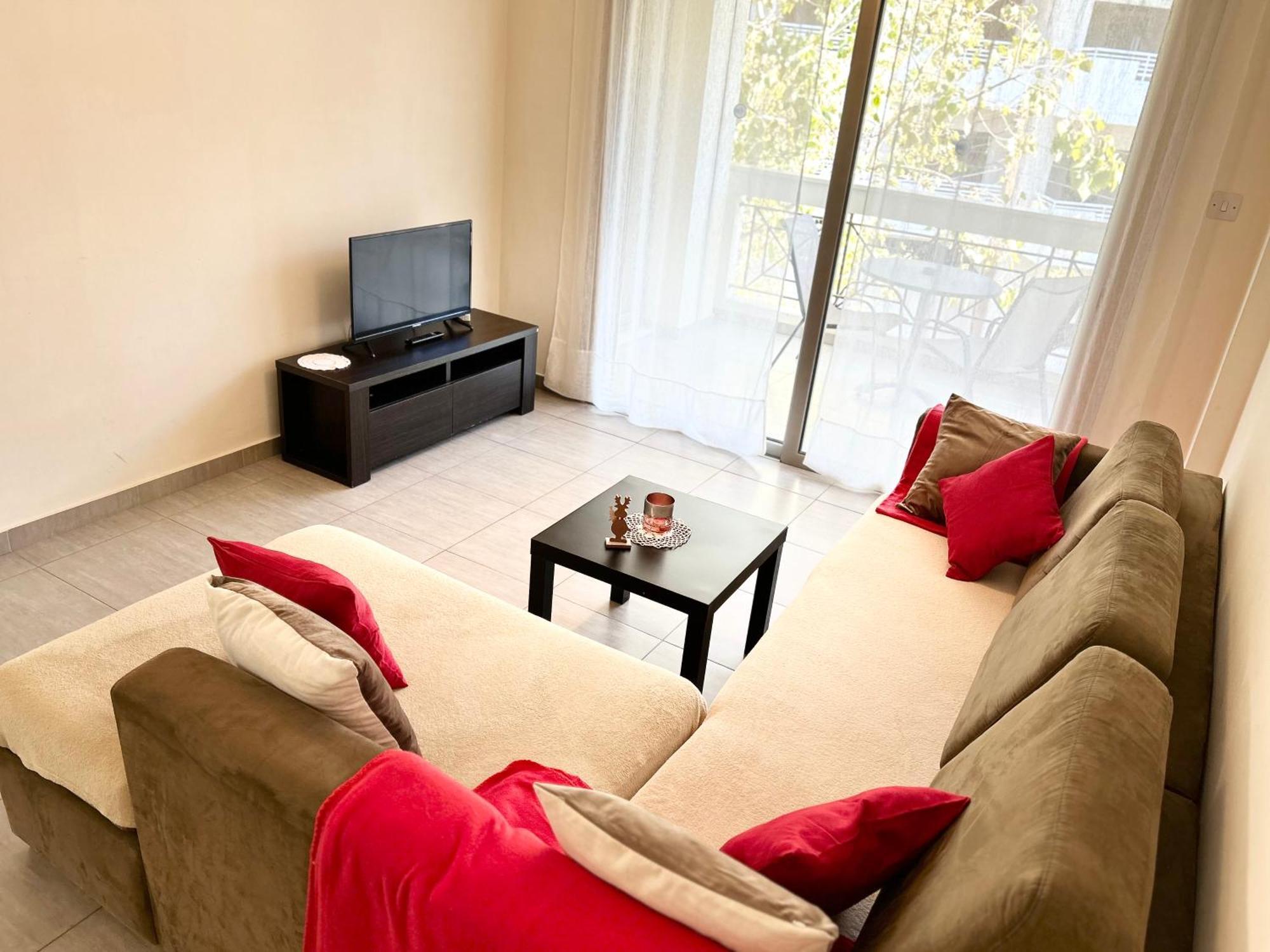 Sun Julz Apartments On The Beach Paphos Exterior foto