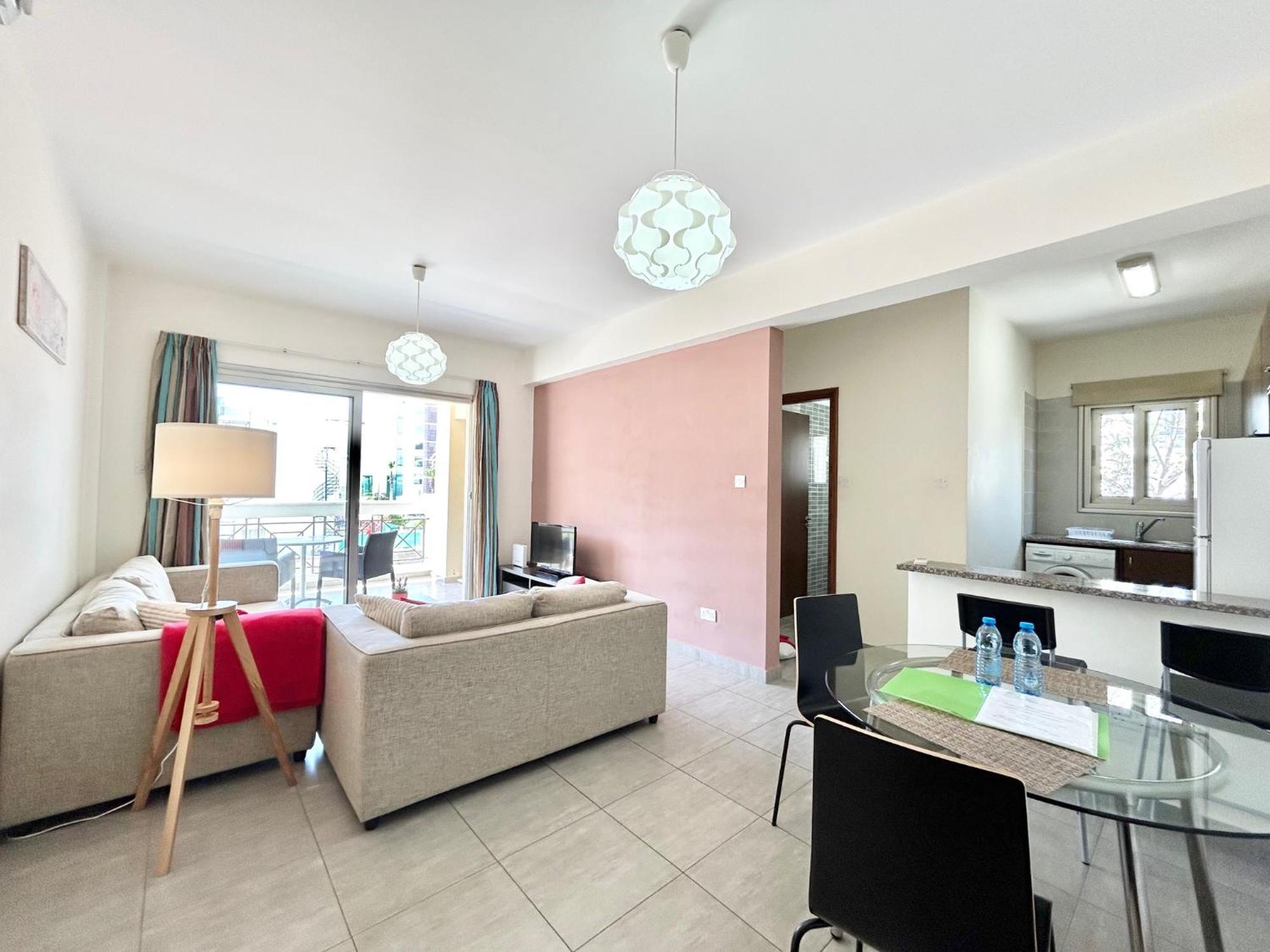Sun Julz Apartments On The Beach Paphos Exterior foto